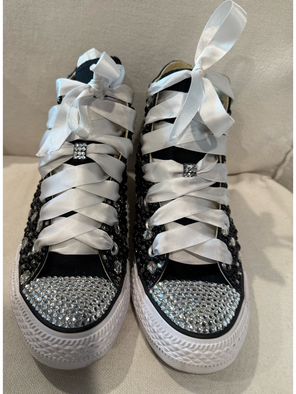 NwOT💥 Custom Hightop Bling Converse - Pearl & Rhinestone Sneakers💥 - Picture 5 of 9